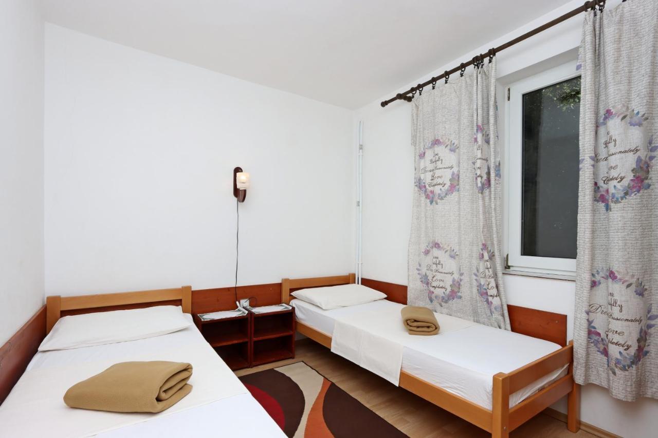 Apartments With A Parking Space Crikvenica - 12592 Esterno foto